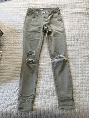 Old Navy Rockstar Midrise Olive Green Skinny Jeans